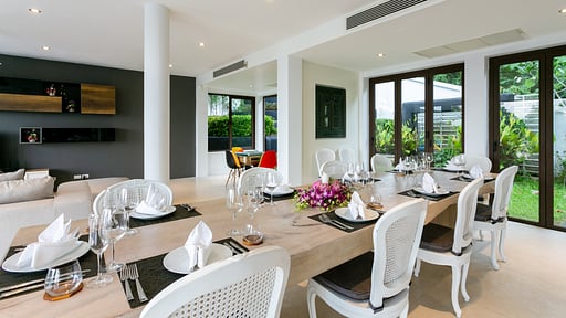 Villa XXIV Обеденная зона