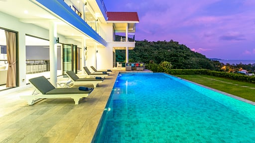 Villa XXIV Бассейн