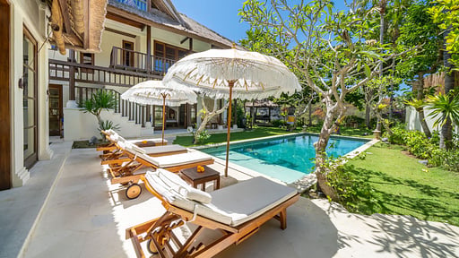 Villa Yasmine Zwembad