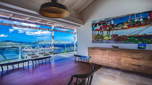 Villa Yellowbird Dining area