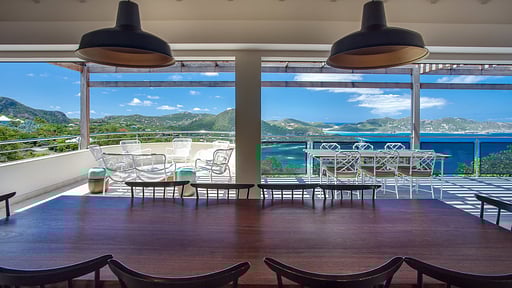 Villa Yellowbird Dining area