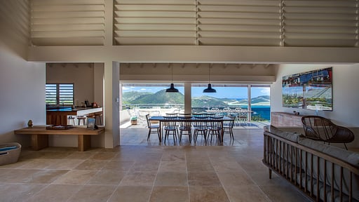 Villa Yellowbird Dining area