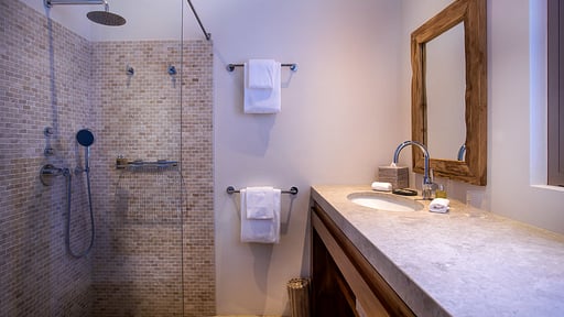 Villa Yellowbird Bedroom 2