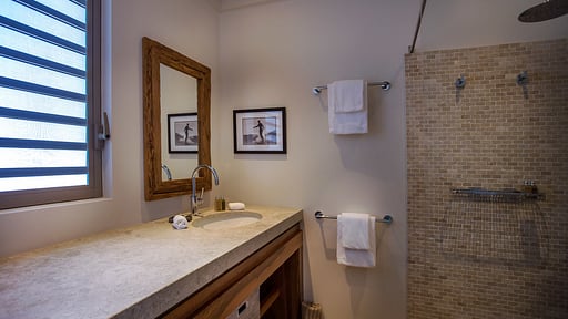 Villa Yellowbird Bedroom 1