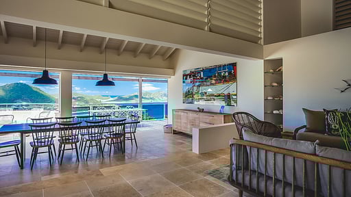 Villa Yellowbird Living room