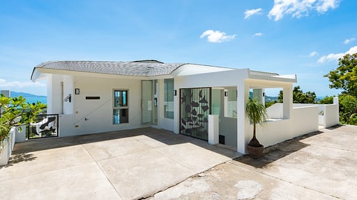 Villa Yindee Parking areas