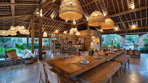 Villa Yoga Bingin Dining area