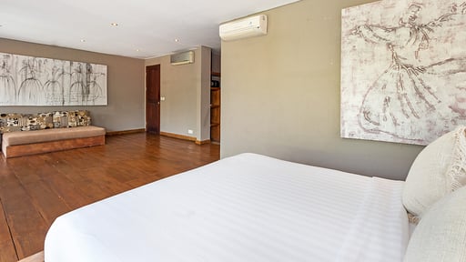 Villa Yoga Bedroom 1