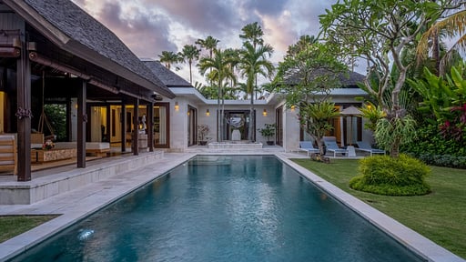 Villa Yudhistira Swimming pool