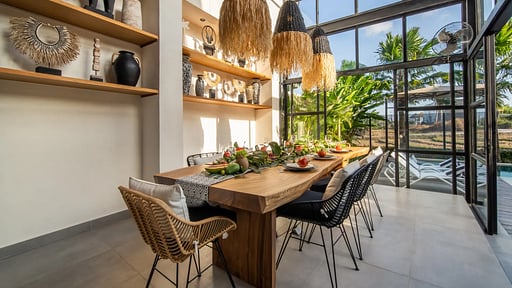 Villa Yukiko Dining area