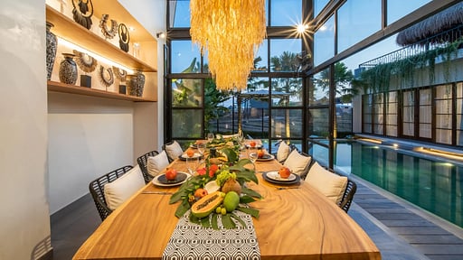 Villa Yukiko Dining area