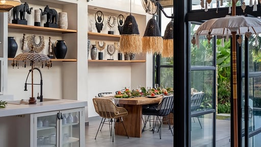 Villa Yukiko Dining area