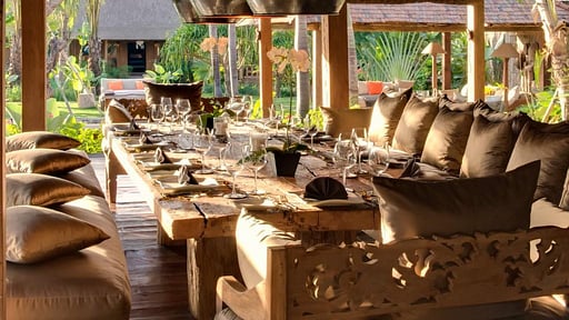 Villa Zelie Dining area
