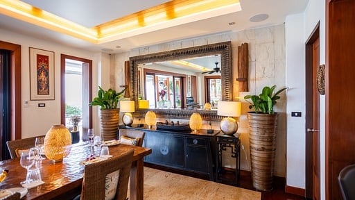 Villa ZeniMo Обеденная зона