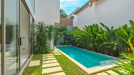 V217 Villa Zenithy Zwembad