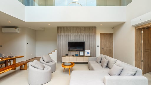 V217 Villa Zenithy Woonkamer