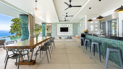 Villa Zest Dining area