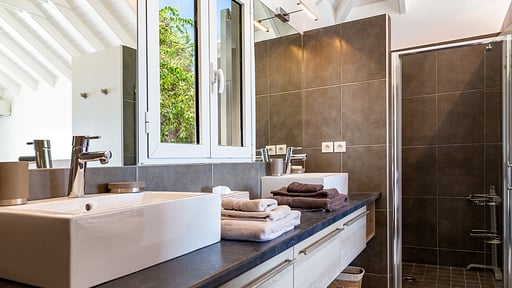 Villa Zetes Bedroom 1