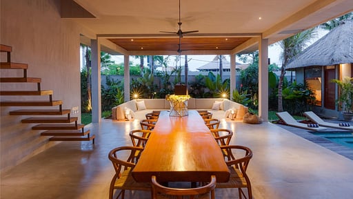 Zin Berawa Villa Dining area