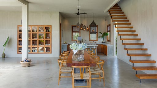 Zin Berawa Villa Dining area