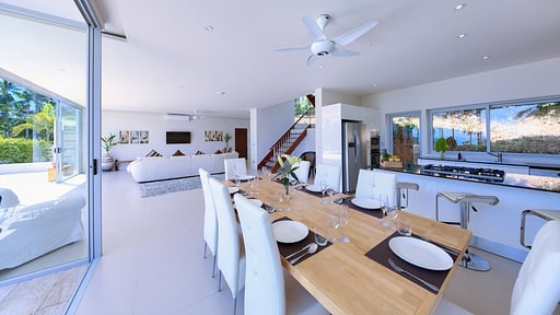 Villa Zoe Dining area