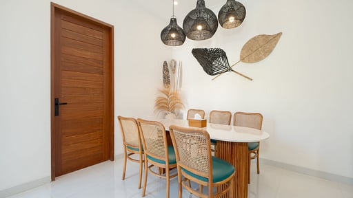 Villa Zoli Dining area