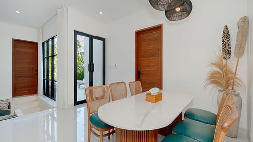 Villa Zoli Dining area
