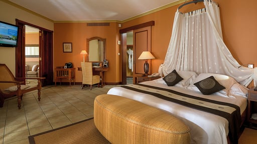 Villas Dinarobin Bedroom 1