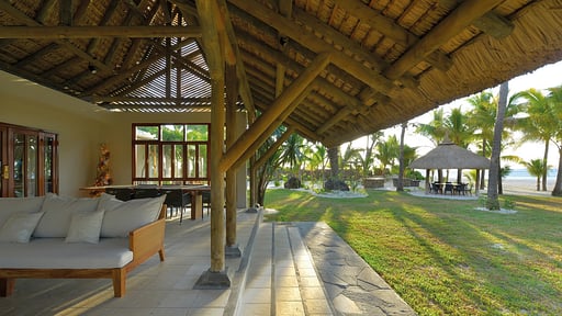 Villas Dinarobin Terrace/Veranda