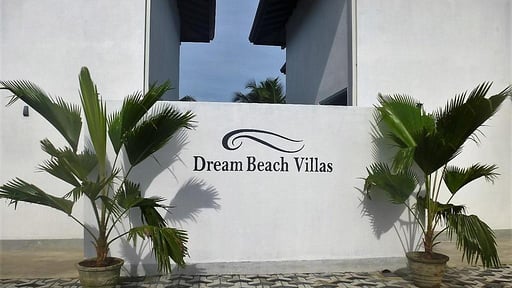 Villas Lotus and Araliya Andere