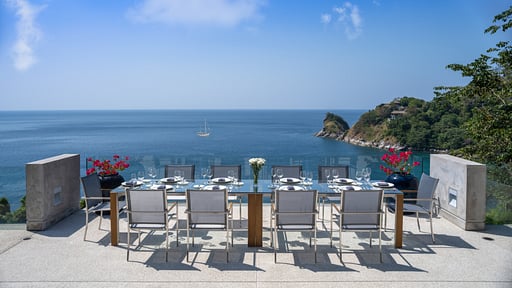 Villa Viman Обеденная зона