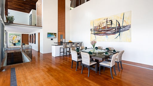 Villa Viman Обеденная зона