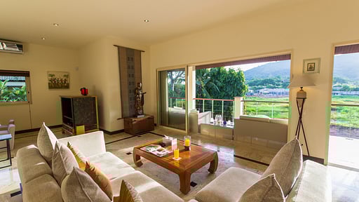 Viola Villa Living room