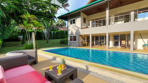 Viola Villa Swimming pool