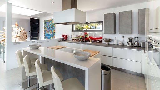 Villa Vista Blue Kitchen
