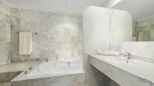 Vista IV Apartment Bedroom 2