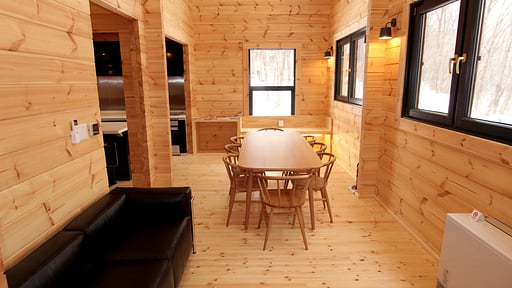 Wadano Woods Chalet Four Dining area