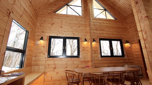 Wadano Woods Chalet Four Dining area