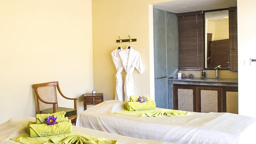 Water Garden Duplex Villa Spa