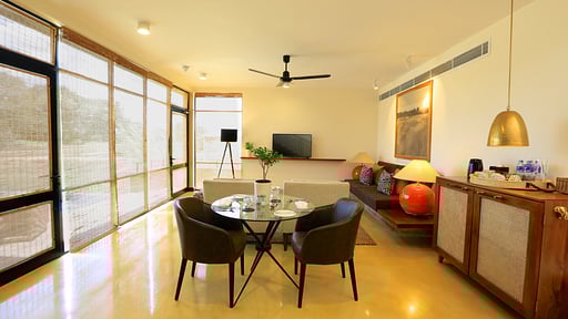 Water Garden Superior Villa Living room