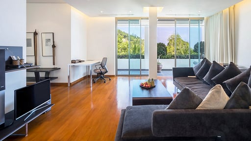 Waterfall Bay Villa Living room