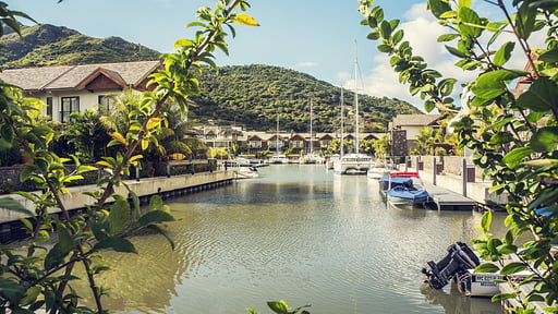 West Coast Marina Deluxe Apartment Surroundings
