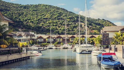 West Coast Marina Deluxe Apartment Surroundings