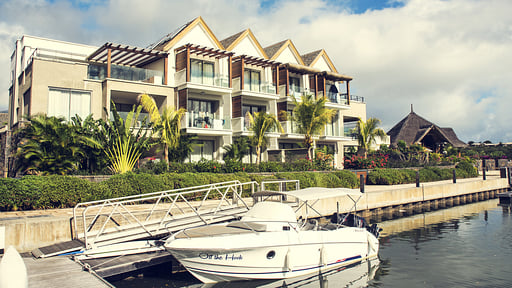 West Coast Marina Deluxe Apartment Surroundings