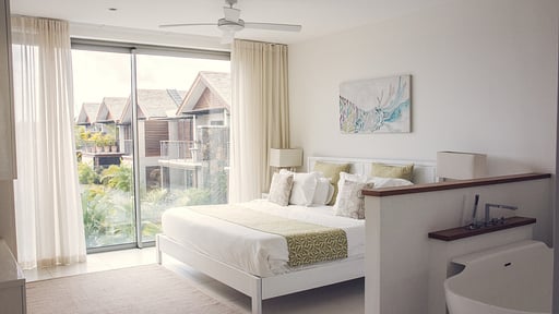 West Coast Marina Deluxe Apartment Slaapkamer 1