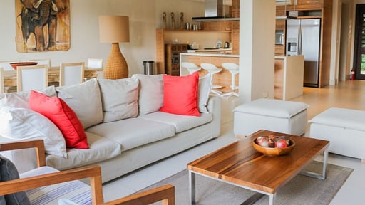 West Coast Marina Duplex Woonkamer