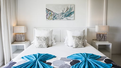 West Coast Marina Premium Apartment Schlafzimmer 1