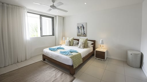 West Coast Marina Premium Apartment Schlafzimmer 2