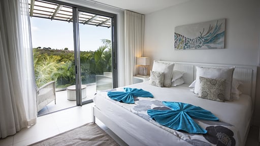West Coast Marina Premium Apartment Schlafzimmer 1