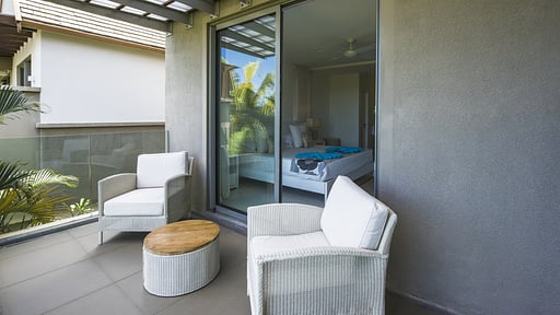 West Coast Marina Premium Apartment Schlafzimmer 1